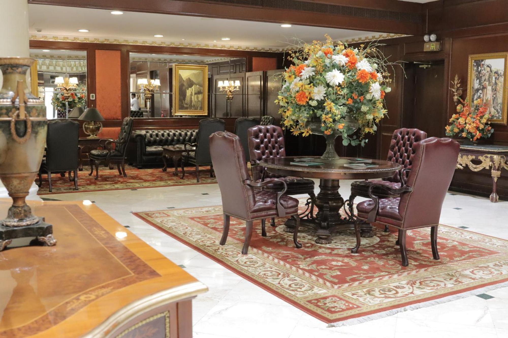 Habitat All Suites, Эль-Хубар Экстерьер фото Lobby