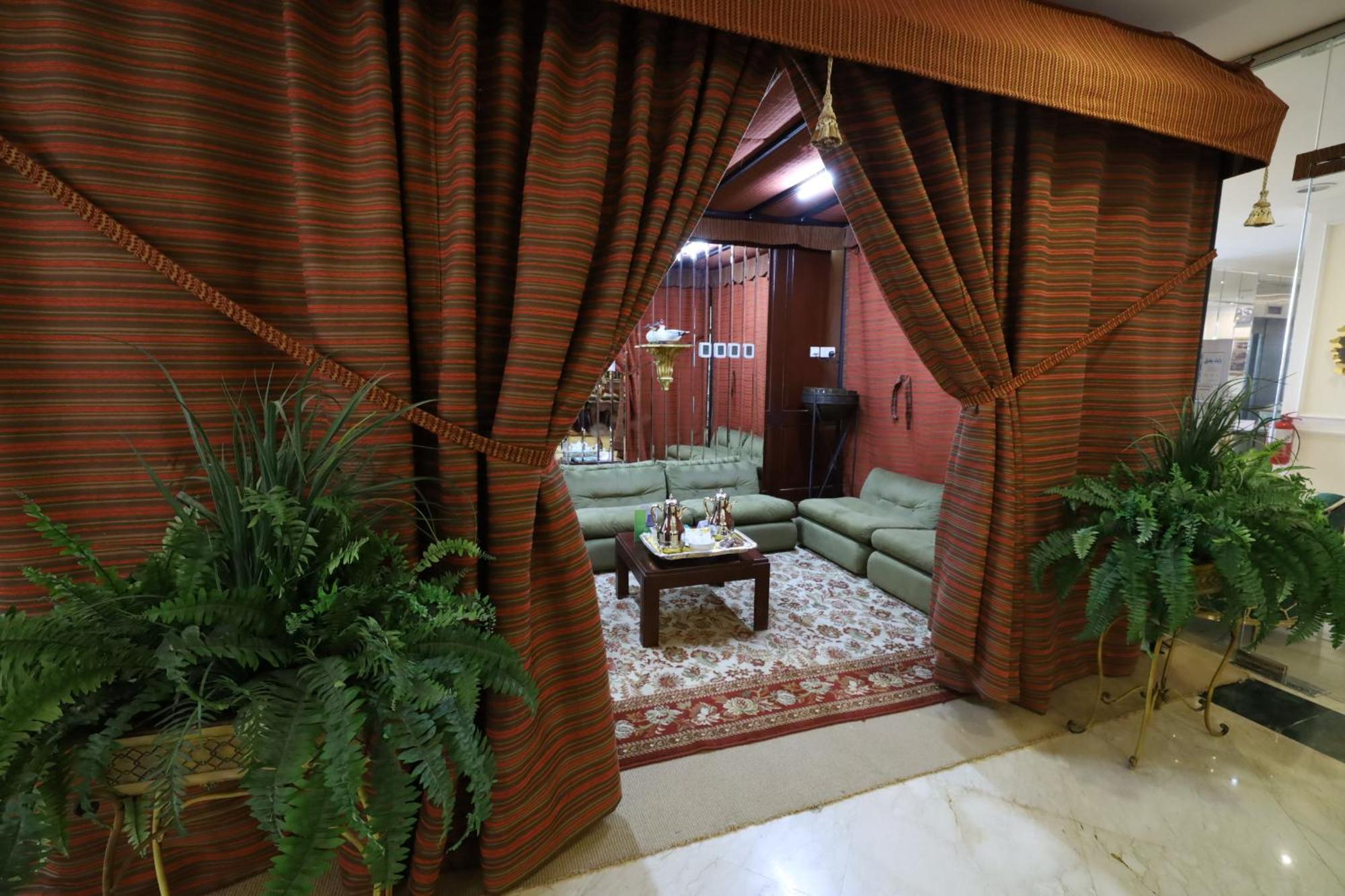 Habitat All Suites, Эль-Хубар Экстерьер фото The lobby of the hotel